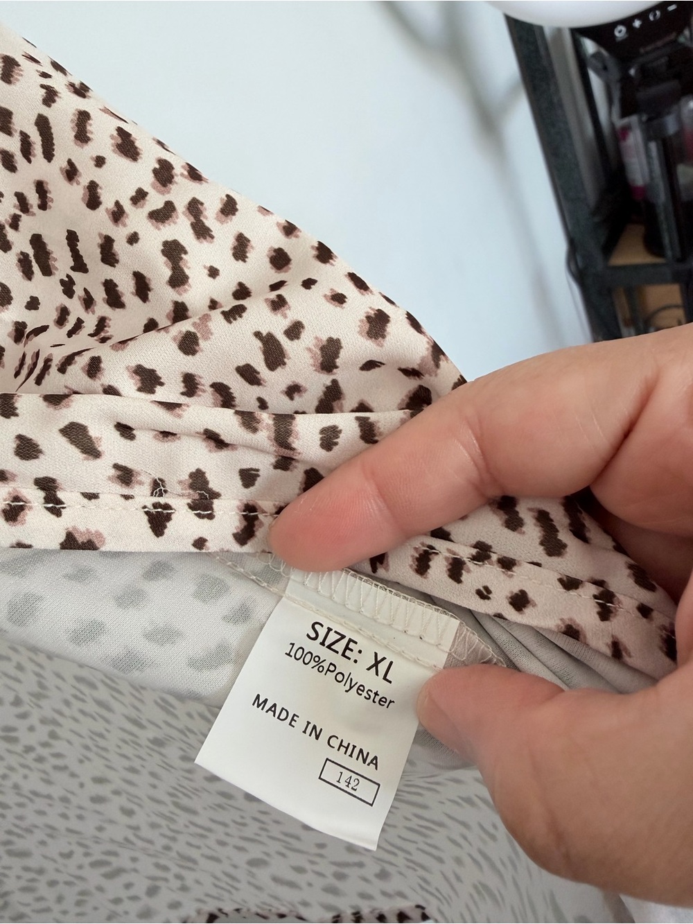 Women’s Two-Tone Cream & Leopard Print Open Cardigan - Picture 8 of 10
